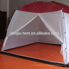 Tente de camping en plein air